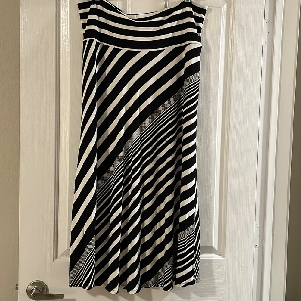 Gently worn Bobeau maxi skirt